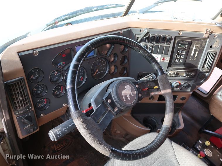 image for item DJ1978 2007 Mack Granite CTP713  dump truck