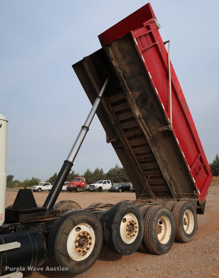 image for item DJ1978 2007 Mack Granite CTP713  dump truck