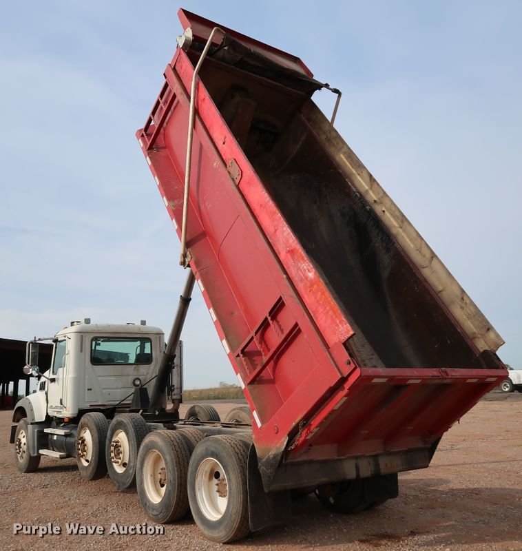 image for item DJ1978 2007 Mack Granite CTP713  dump truck