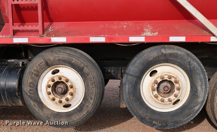 image for item DJ1978 2007 Mack Granite CTP713  dump truck