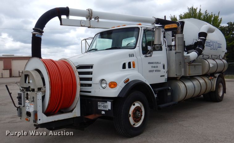 image for item DJ7302 2003 Sterling L7500  sewer jetter truck