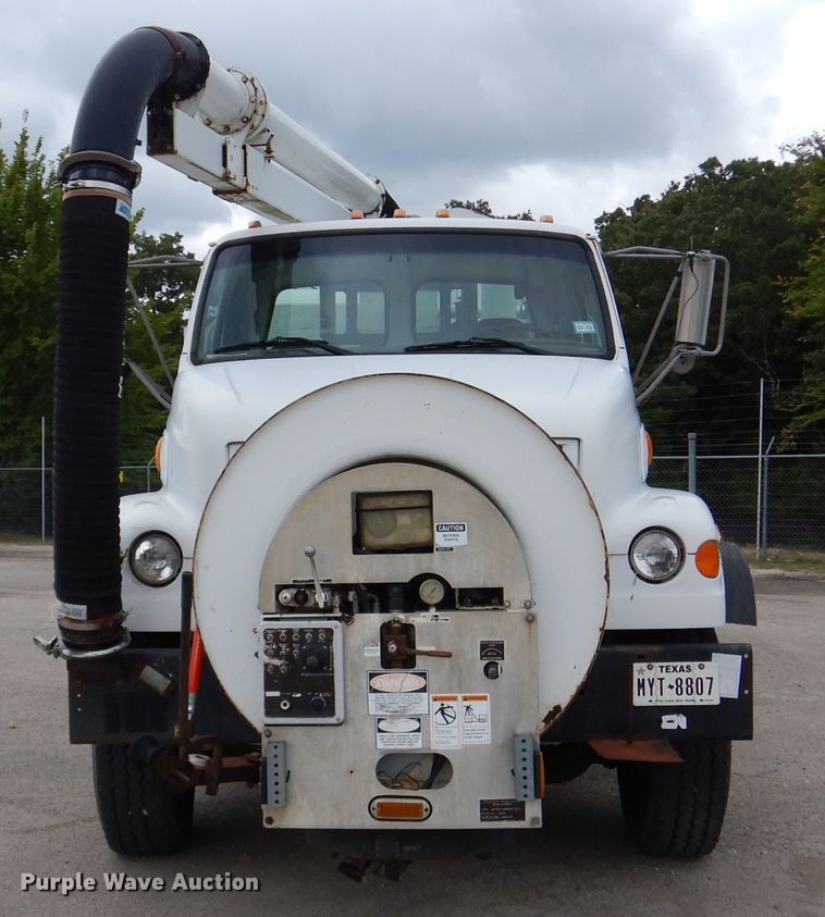 image for item DJ7302 2003 Sterling L7500  sewer jetter truck