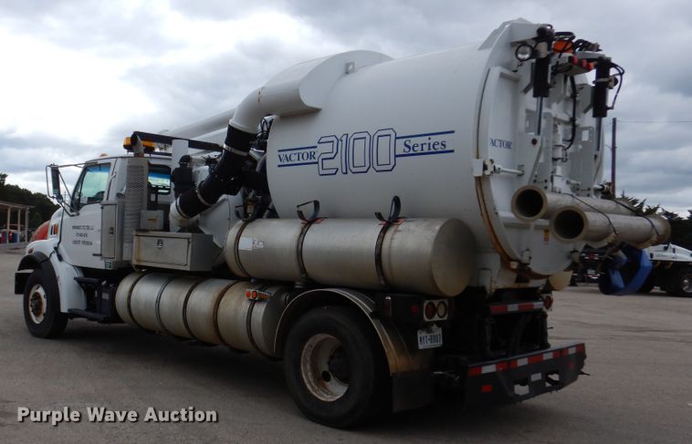 image for item DJ7302 2003 Sterling L7500  sewer jetter truck