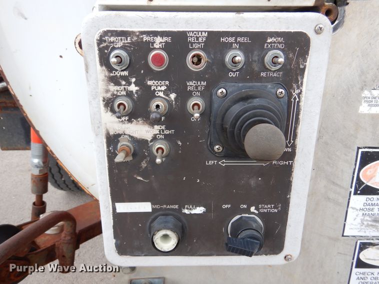 image for item DJ7302 2003 Sterling L7500  sewer jetter truck