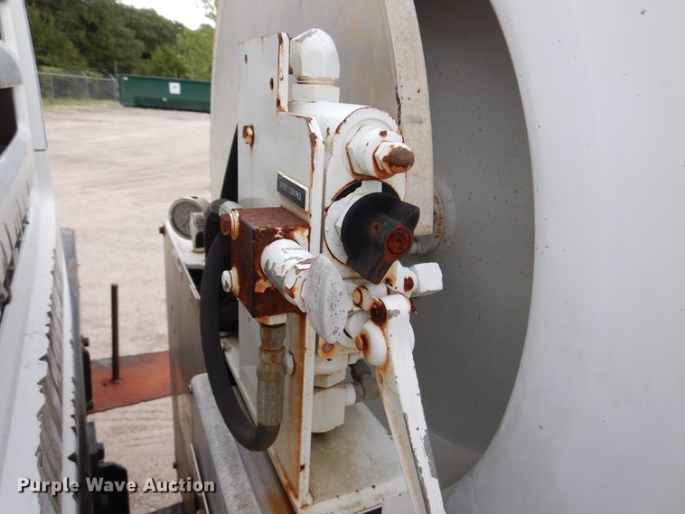 image for item DJ7302 2003 Sterling L7500  sewer jetter truck