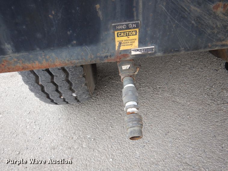 image for item DJ7302 2003 Sterling L7500  sewer jetter truck