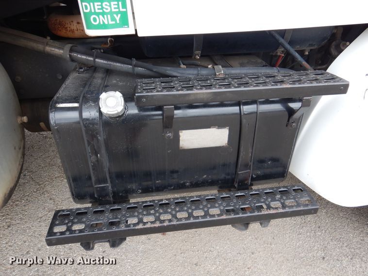 image for item DJ7302 2003 Sterling L7500  sewer jetter truck