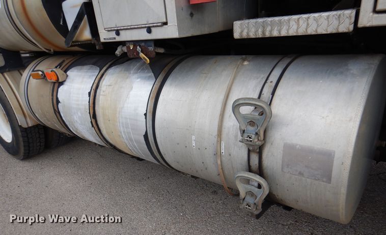 image for item DJ7302 2003 Sterling L7500  sewer jetter truck