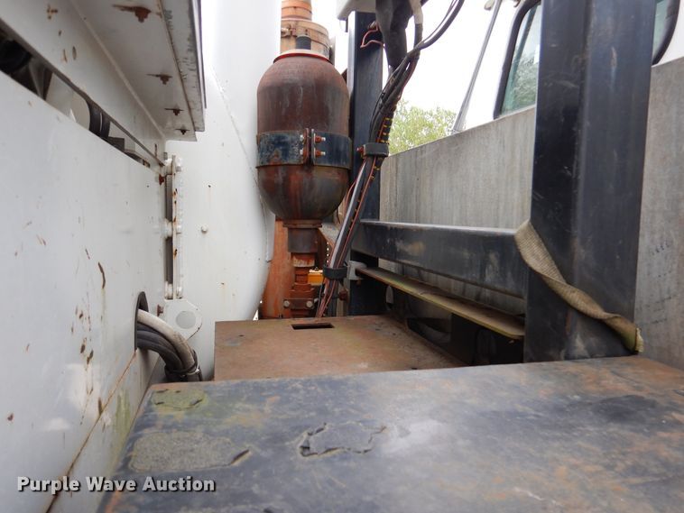 image for item DJ7302 2003 Sterling L7500  sewer jetter truck