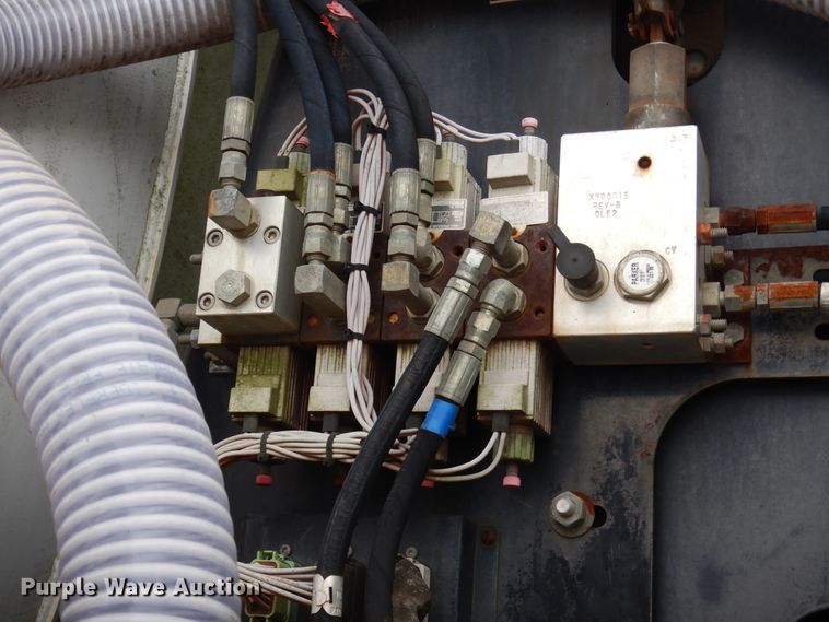 image for item DJ7302 2003 Sterling L7500  sewer jetter truck