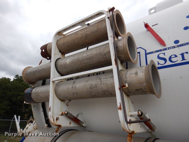 image for item DJ7302 2003 Sterling L7500  sewer jetter truck