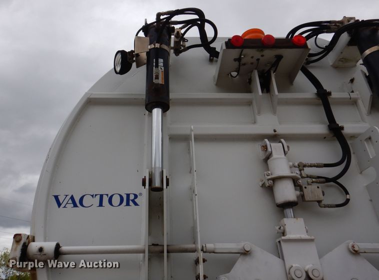 image for item DJ7302 2003 Sterling L7500  sewer jetter truck