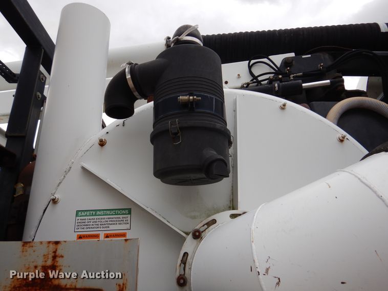 image for item DJ7302 2003 Sterling L7500  sewer jetter truck