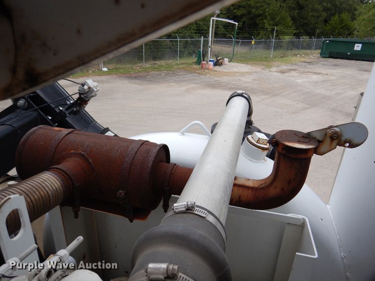 image for item DJ7302 2003 Sterling L7500  sewer jetter truck