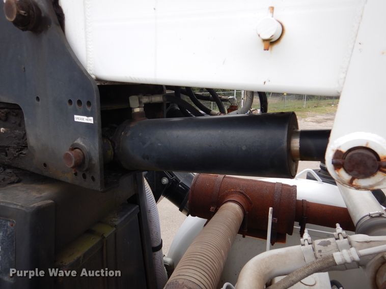 image for item DJ7302 2003 Sterling L7500  sewer jetter truck