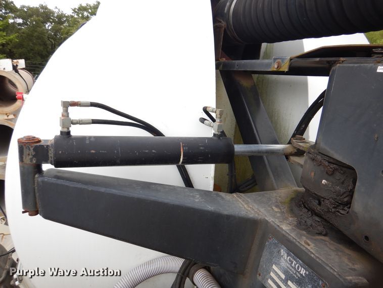 image for item DJ7302 2003 Sterling L7500  sewer jetter truck