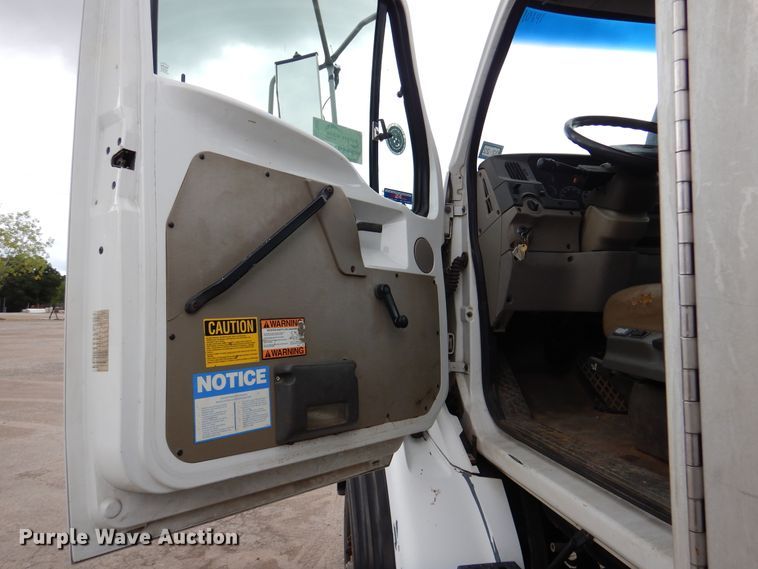 image for item DJ7302 2003 Sterling L7500  sewer jetter truck