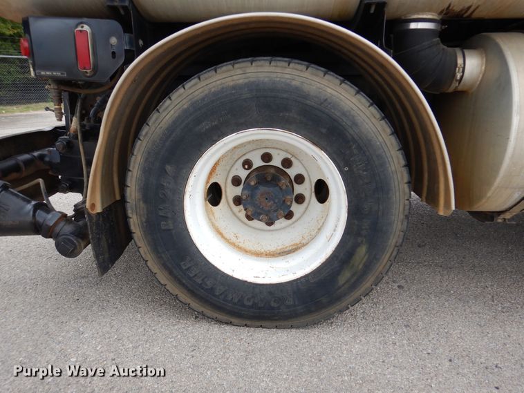 image for item DJ7302 2003 Sterling L7500  sewer jetter truck