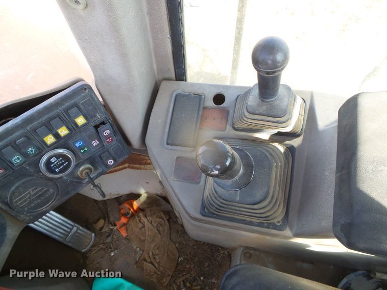 image for item DJ7503 1994 Fiat-Allis FR160  wheel loader