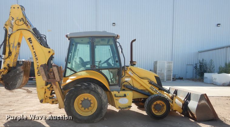 image for item DJ8871 2012 New Holland B95B  backhoe