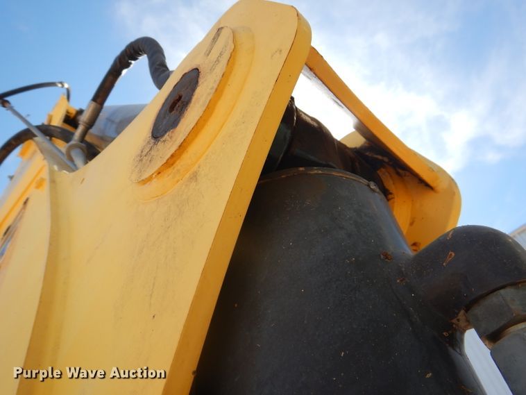 image for item DJ8871 2012 New Holland B95B  backhoe