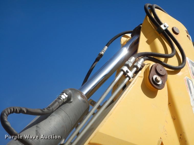 image for item DJ8871 2012 New Holland B95B  backhoe