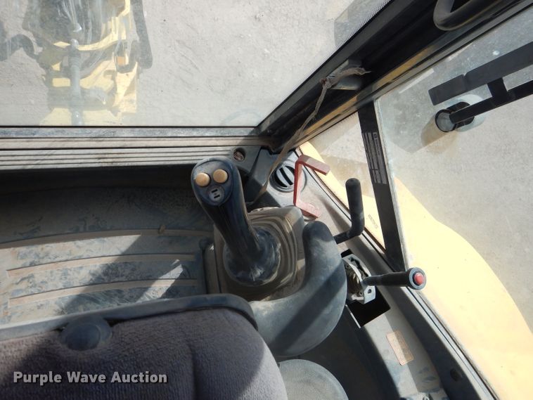 image for item DJ8871 2012 New Holland B95B  backhoe