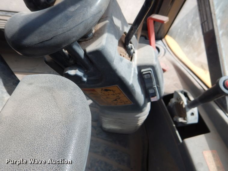 image for item DJ8871 2012 New Holland B95B  backhoe