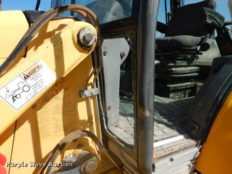 image for item DJ8871 2012 New Holland B95B  backhoe