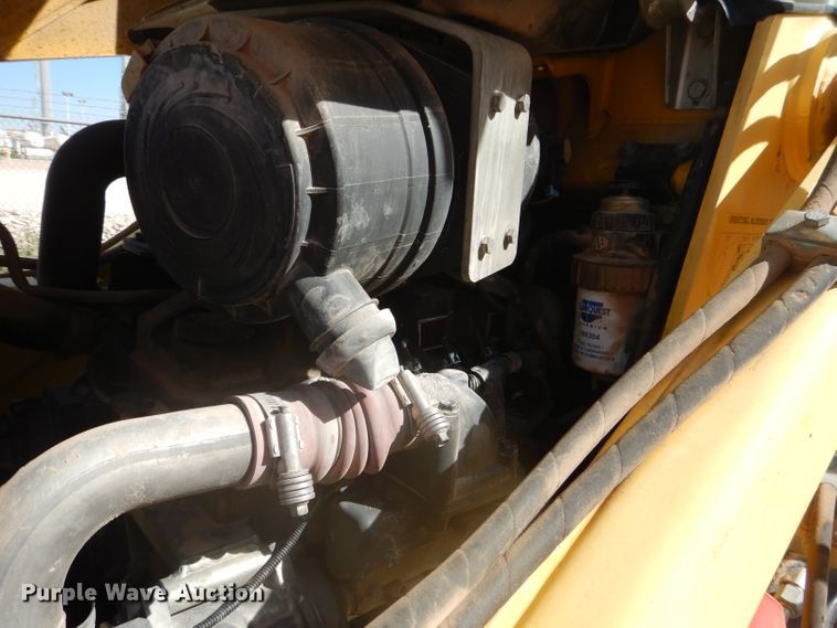 image for item DJ8871 2012 New Holland B95B  backhoe