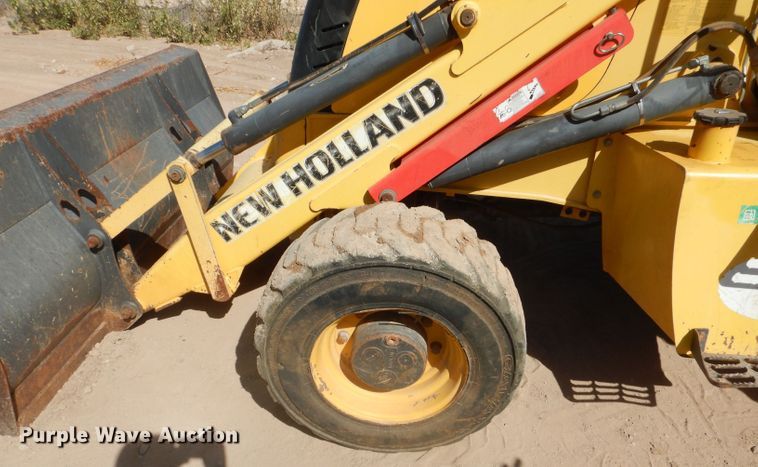 image for item DJ8871 2012 New Holland B95B  backhoe