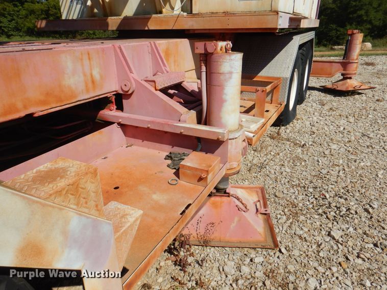 image for item DL0141 Link Belt HC138  crane