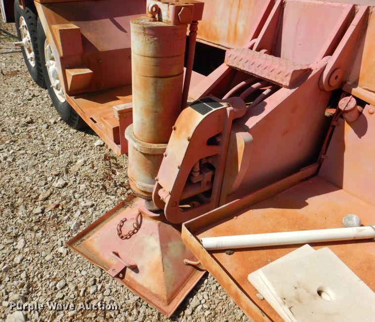 image for item DL0141 Link Belt HC138  crane