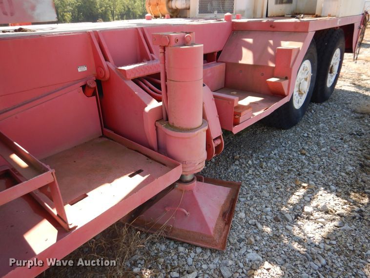 image for item DL0141 Link Belt HC138  crane