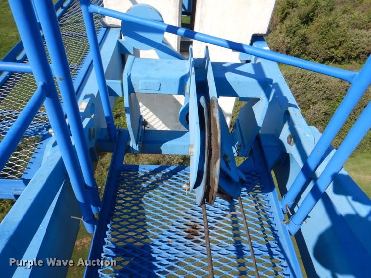 image for item DL0142 2004 Comansa 5LC3510  tower crane