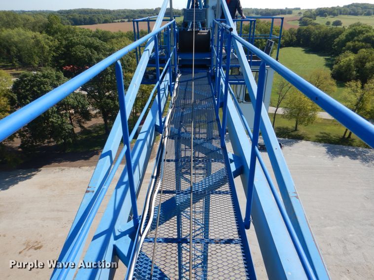 image for item DL0142 2004 Comansa 5LC3510  tower crane