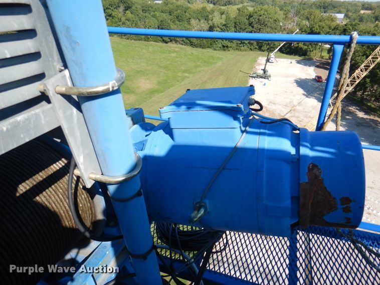 image for item DL0142 2004 Comansa 5LC3510  tower crane