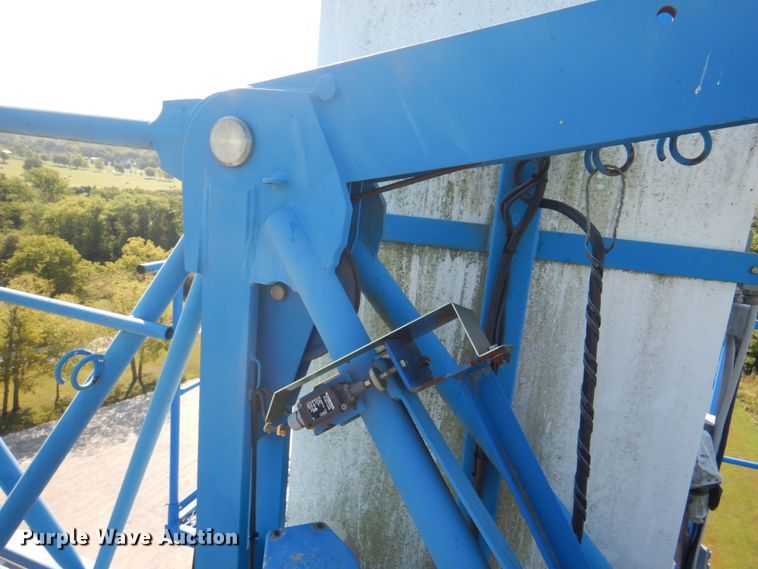 image for item DL0142 2004 Comansa 5LC3510  tower crane