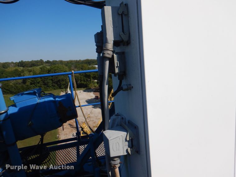 image for item DL0142 2004 Comansa 5LC3510  tower crane