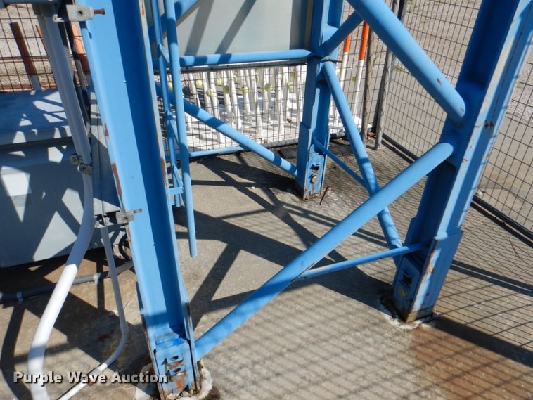 image for item DL0142 2004 Comansa 5LC3510  tower crane