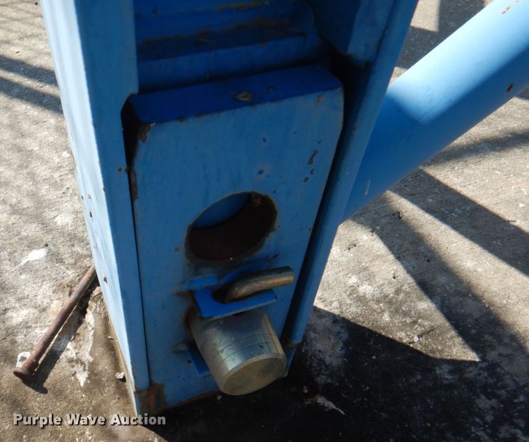 image for item DL0142 2004 Comansa 5LC3510  tower crane