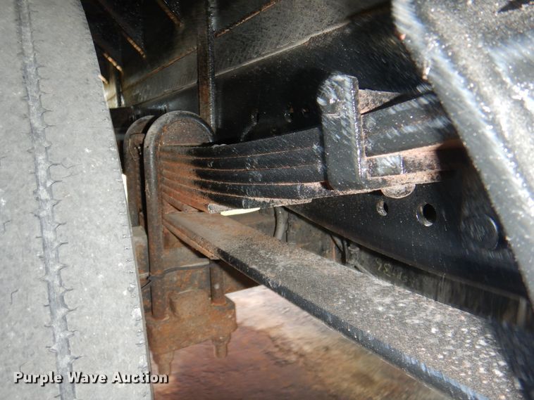 image for item DL0144 2007 International 4100  flatbed truck