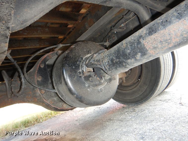 image for item DL0144 2007 International 4100  flatbed truck