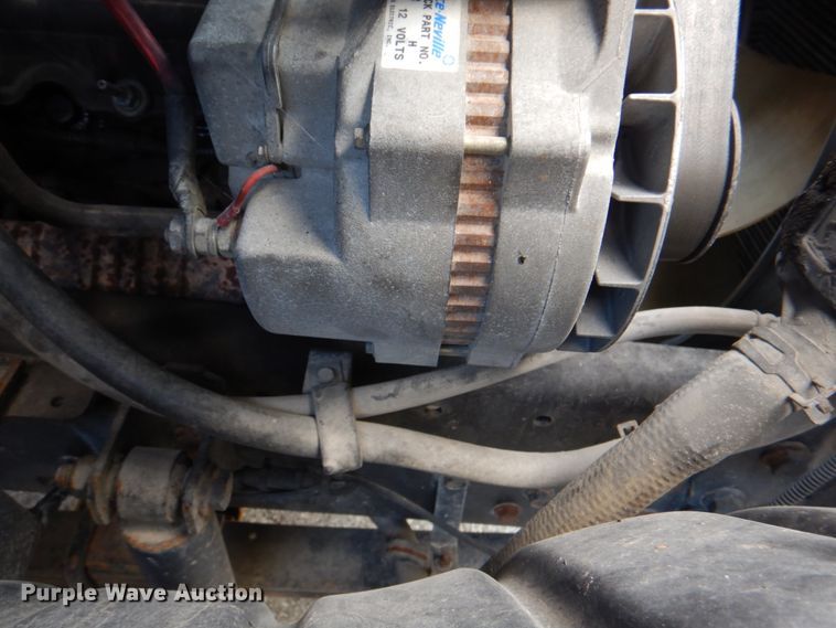 image for item DL0144 2007 International 4100  flatbed truck