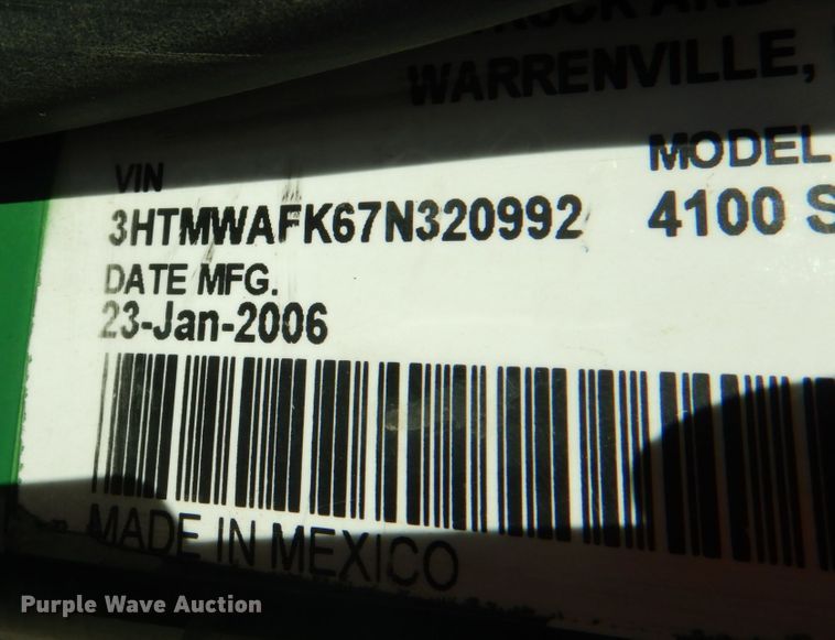 image for item DL0144 2007 International 4100  flatbed truck