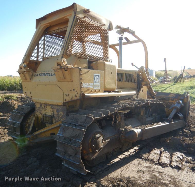 image for item DL0171 1975 Caterpillar D7G  dozer