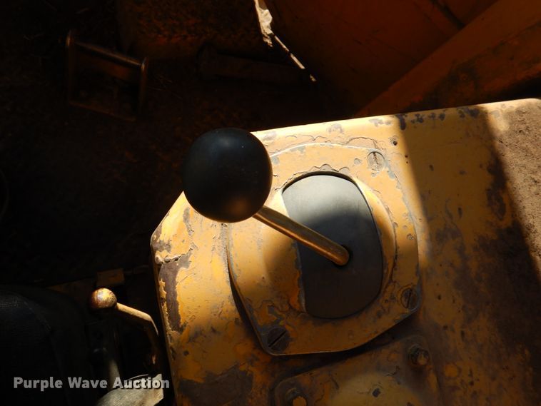 image for item DL0171 1975 Caterpillar D7G  dozer