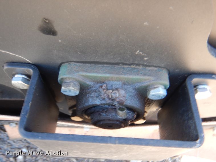 image for item DL0172 72"W skid steer broom