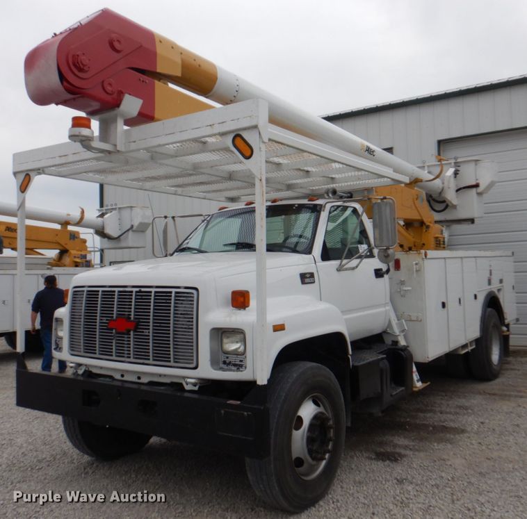 image for item DL0178 2000 Chevrolet C8500  bucket truck