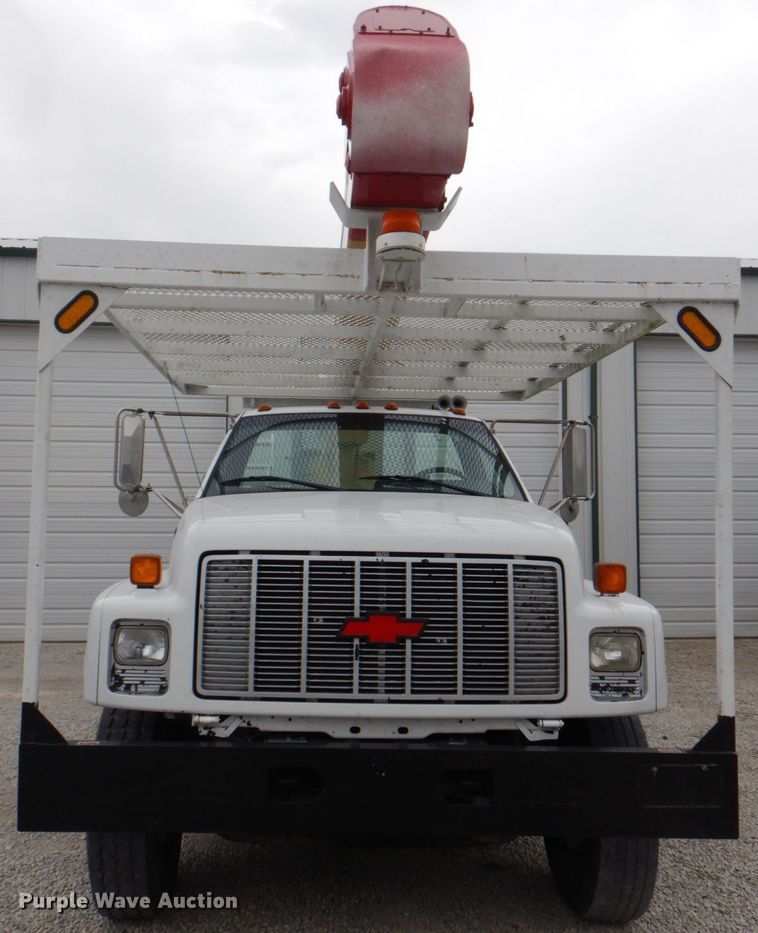 image for item DL0178 2000 Chevrolet C8500  bucket truck